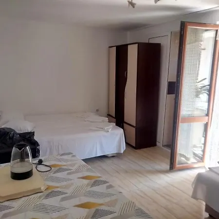 Farlalievi 3* سوزوبول