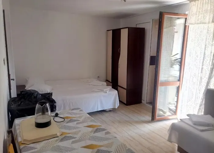 Farlalievi 3* Sosopol